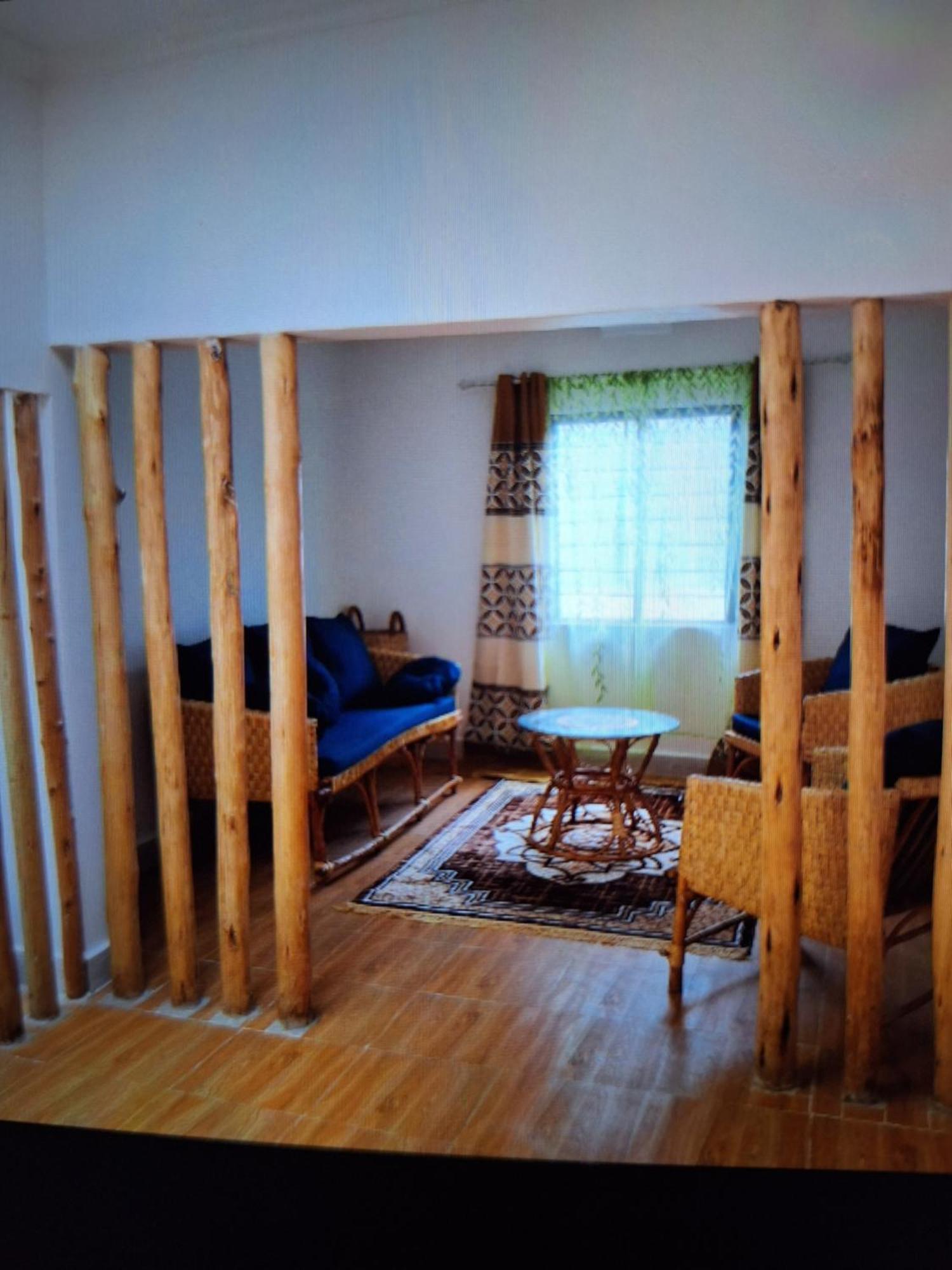 Skye Apartament *